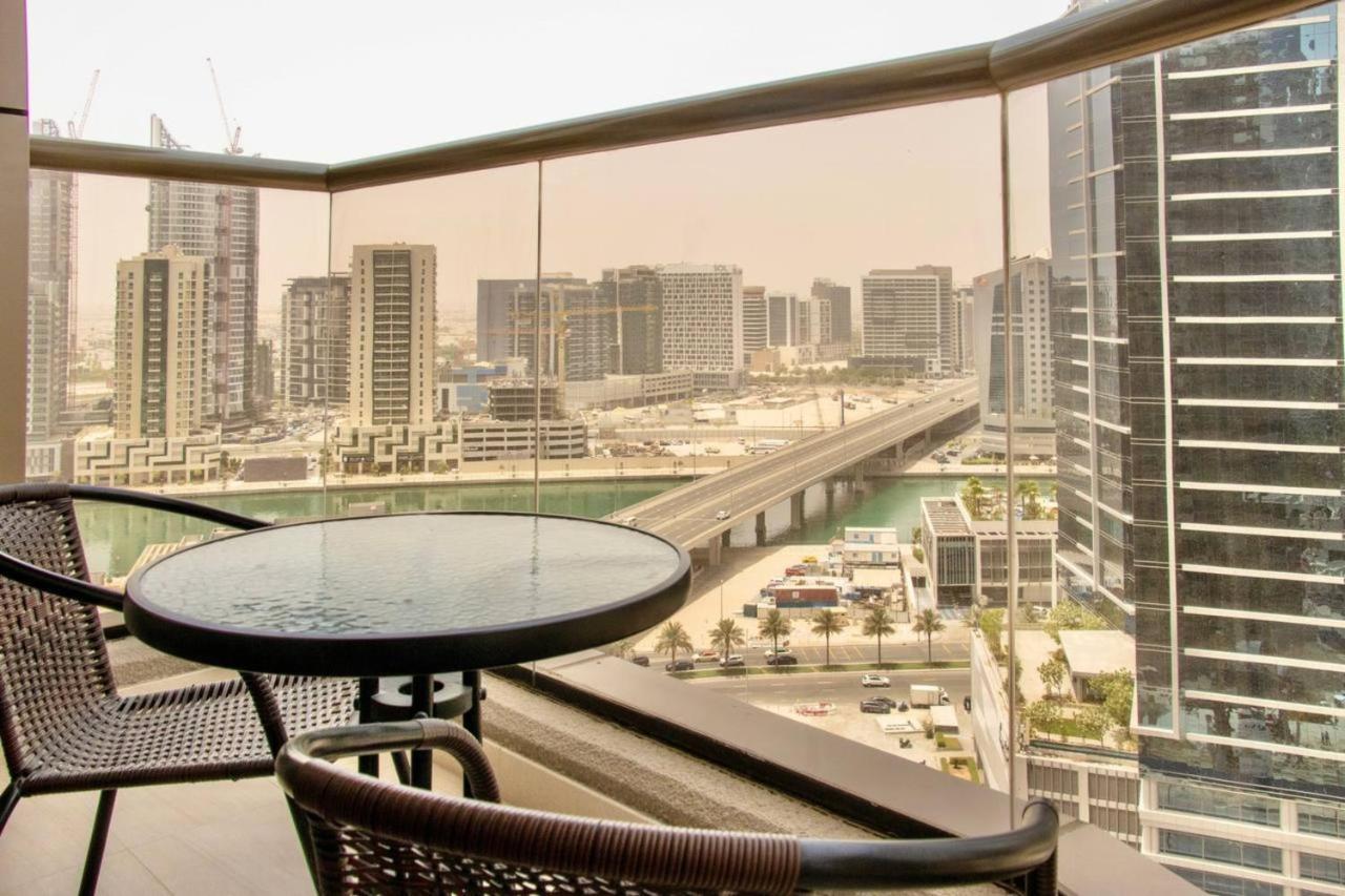 Aws Homes - Luxurious High Floor Studio With Breathtaking View Dubai Luaran gambar