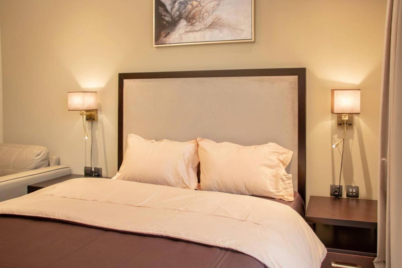Aws Homes - Luxurious High Floor Studio With Breathtaking View Dubai Luaran gambar