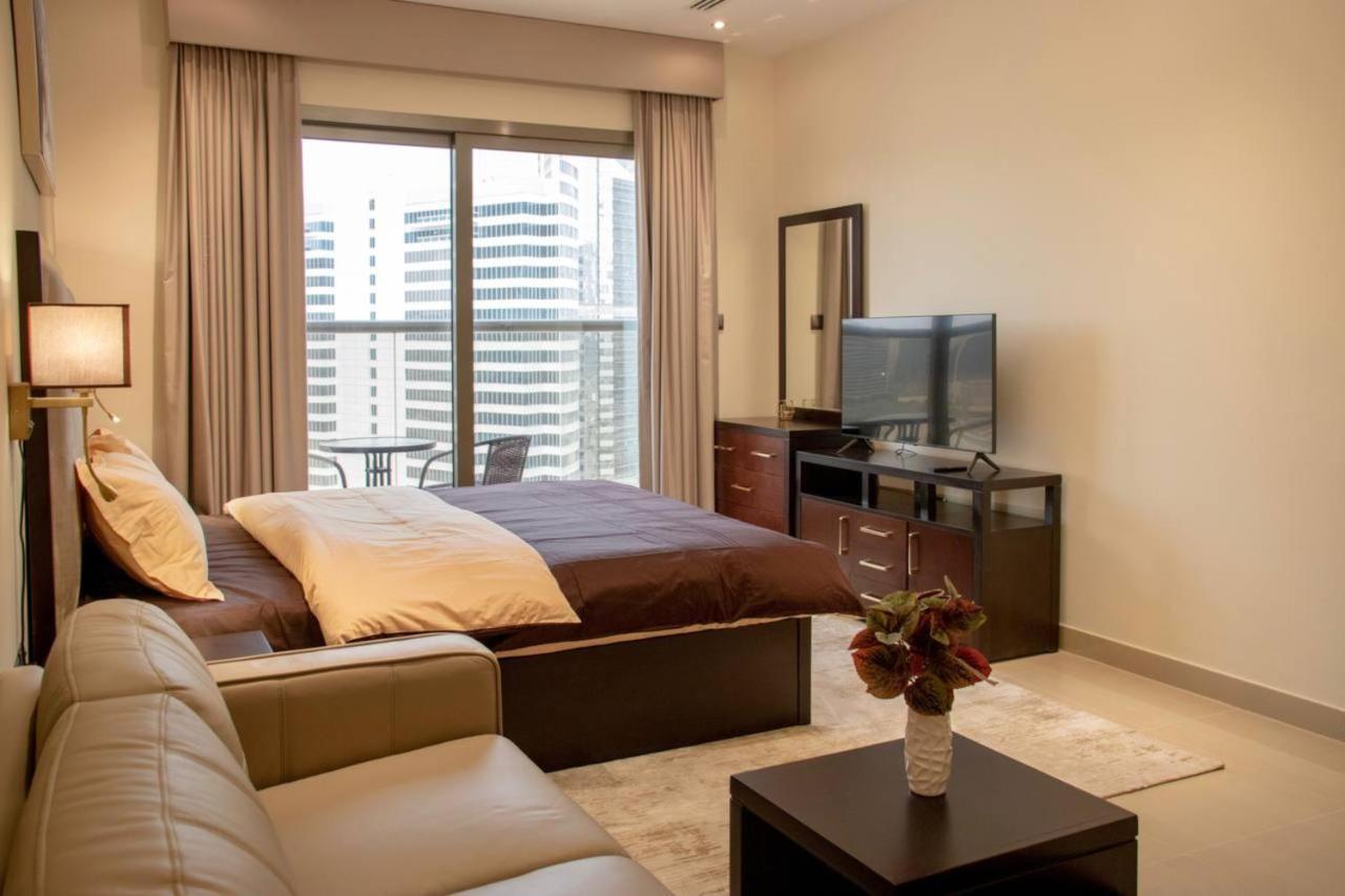 Aws Homes - Luxurious High Floor Studio With Breathtaking View Dubai Luaran gambar