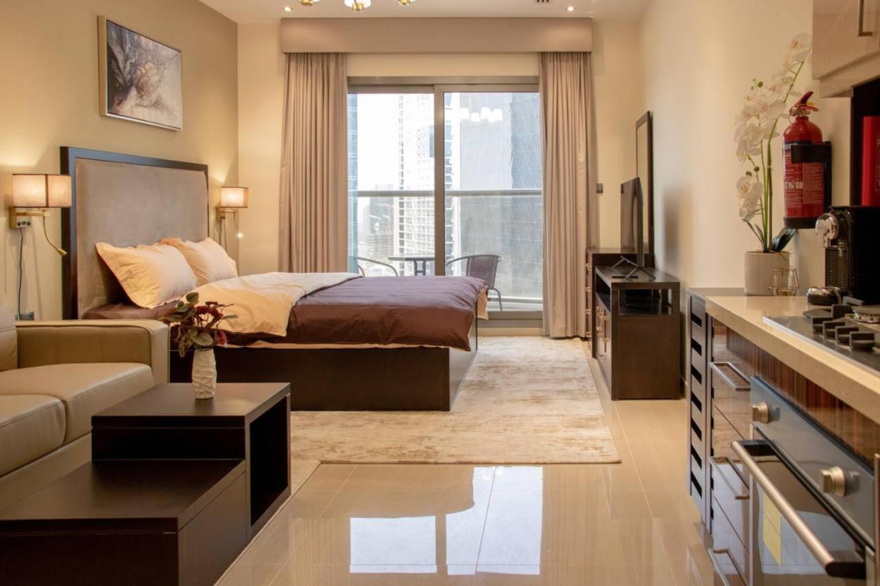 Aws Homes - Luxurious High Floor Studio With Breathtaking View Dubai Luaran gambar